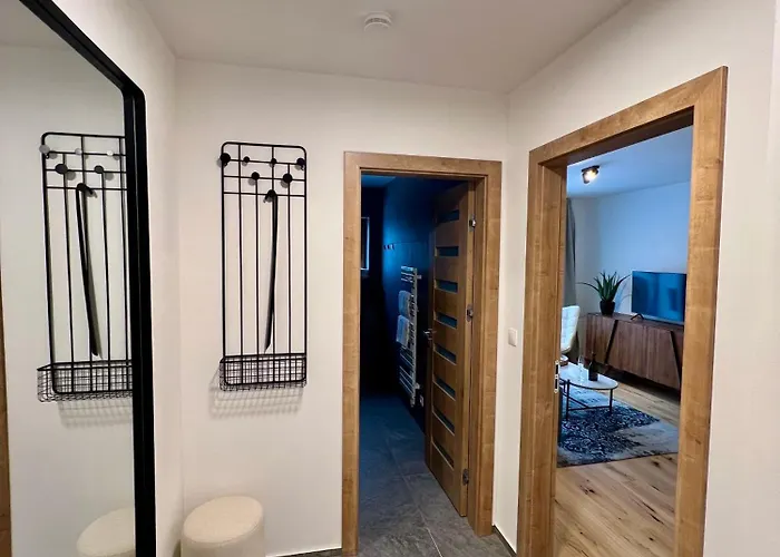 Golden Ridge Apartment