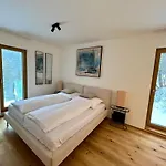 Golden Ridge 公寓