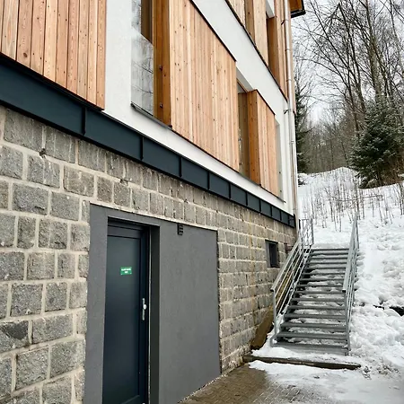 Golden Ridge Apartment